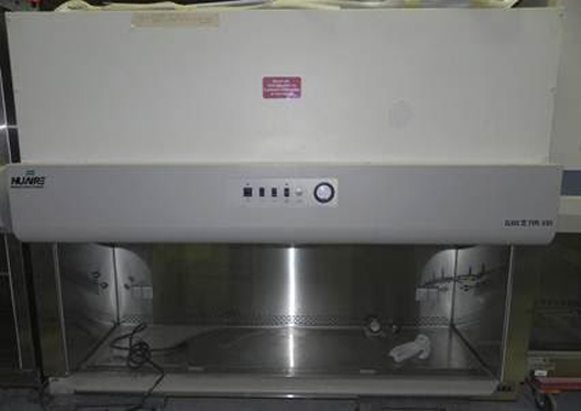 Nuaire NU-425-600 Biosafety Cabinet