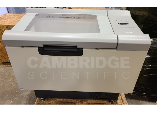 New Brunswick Scientific Excella E25 Incubated Shaker