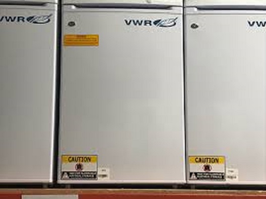 VWR U2004FA16 Undercounter Freezer