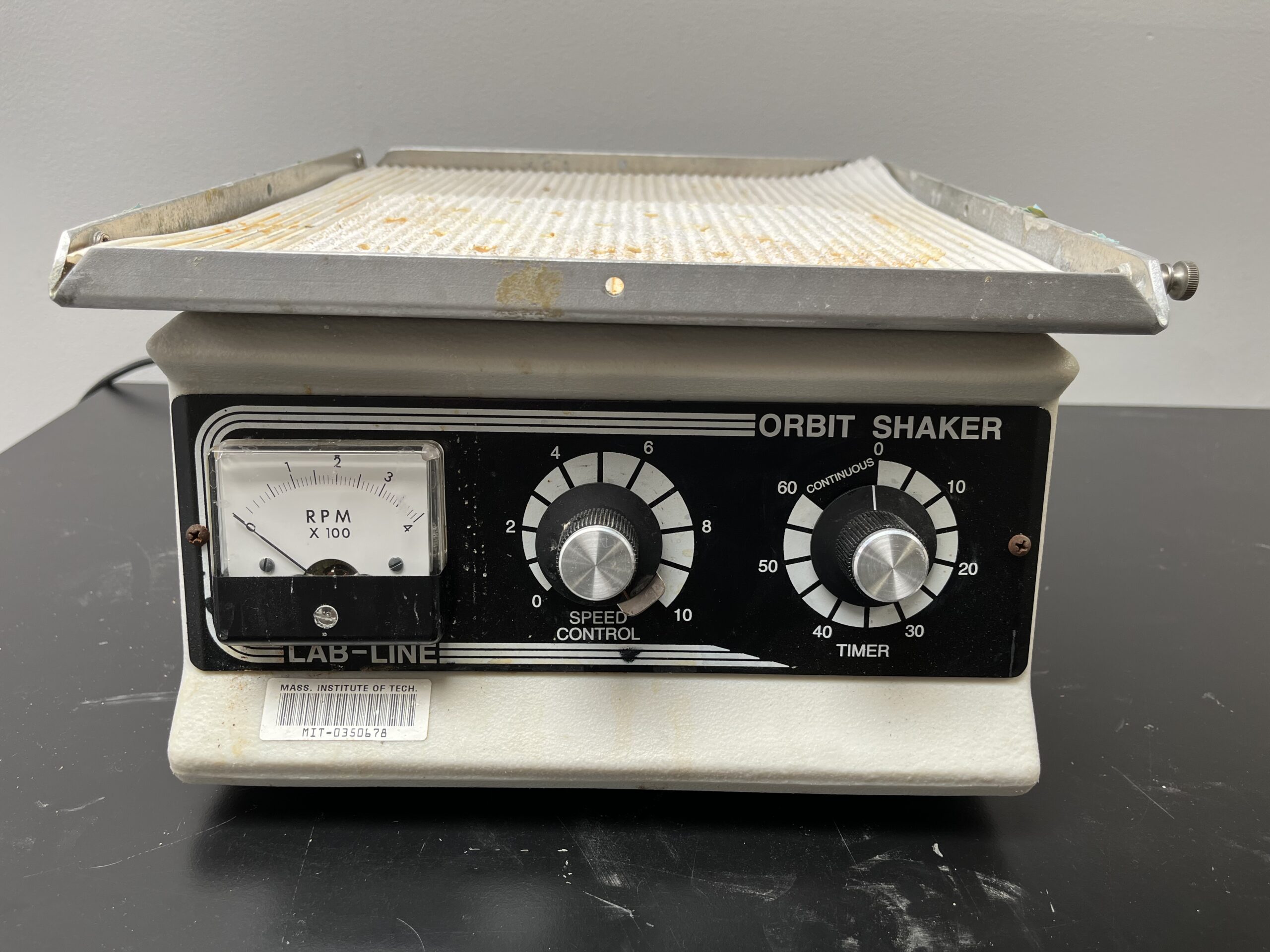 Lab-Line 3520 Orbital Shaker