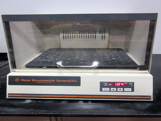 New Brunswick Scientific Classic C24 Incubated Shaker