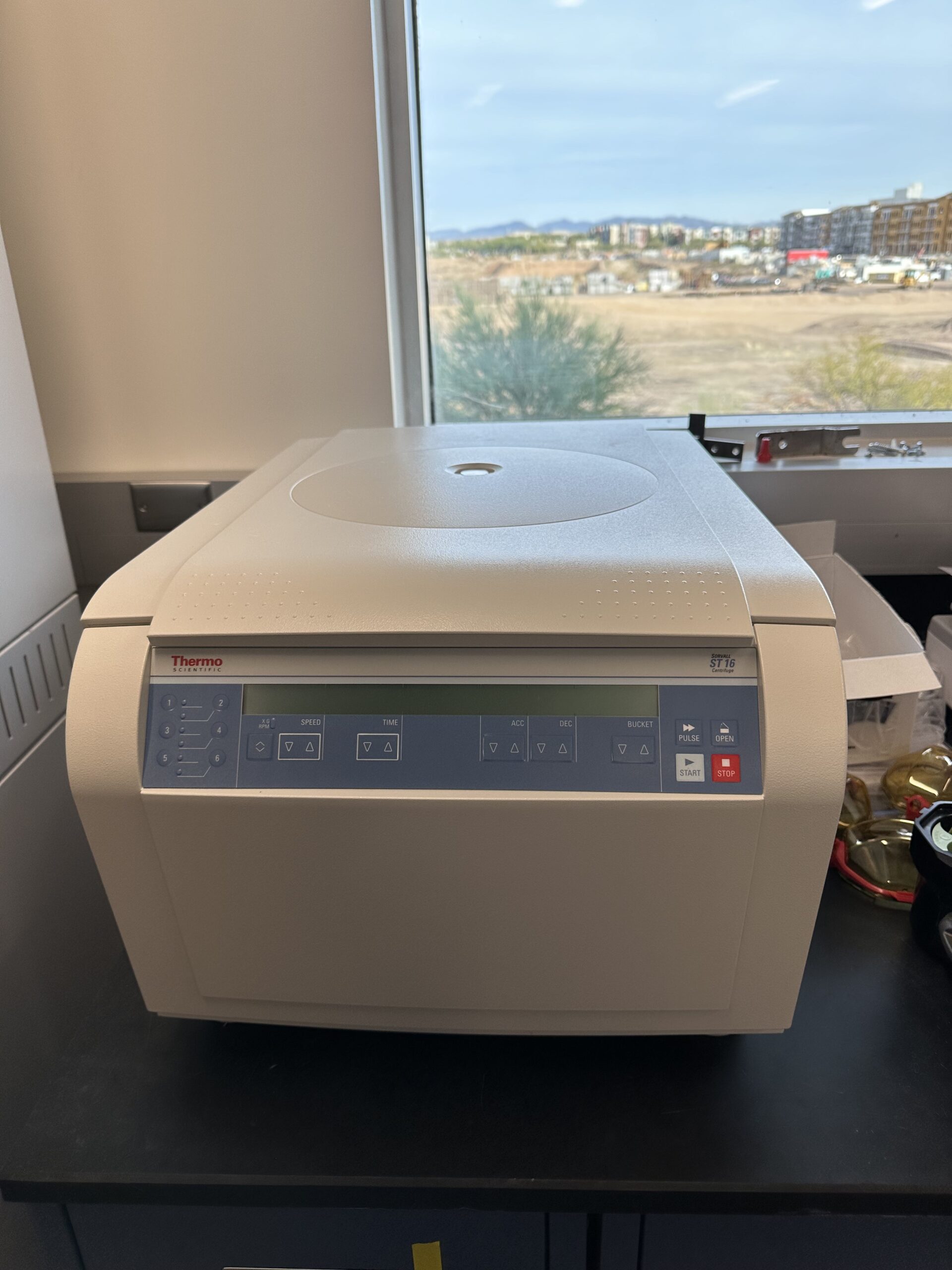 Thermo Scientific Sorvall  ST16 Benchtop Centrifuge