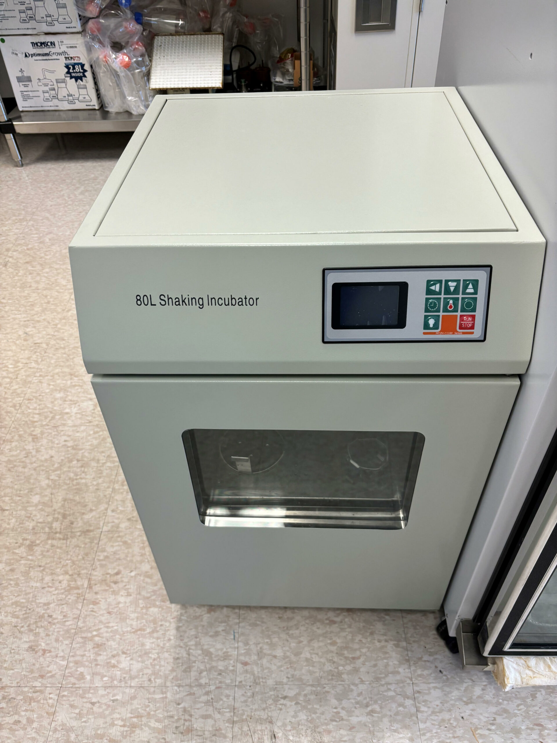Labvos 80LSI Shaking Incubator