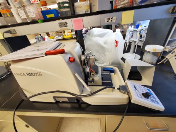 Leica RM2255 Microtome Cryostat