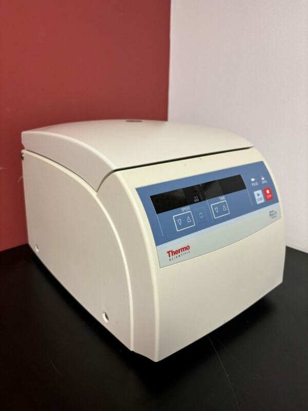Thermo Scientific Pico 17 Microcentrifuge Microcentrifuge