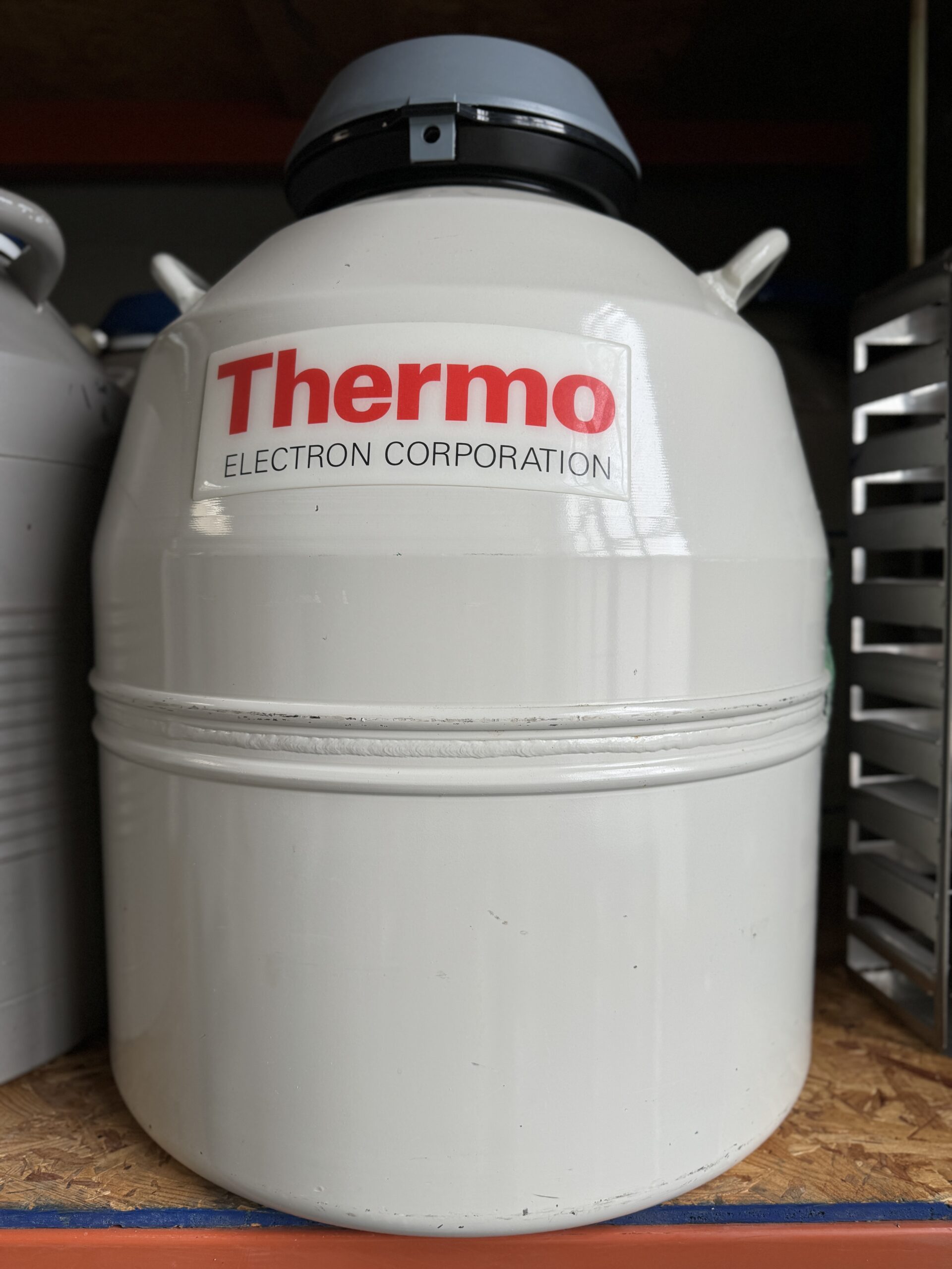 Thermo Electron 8038 Dewar