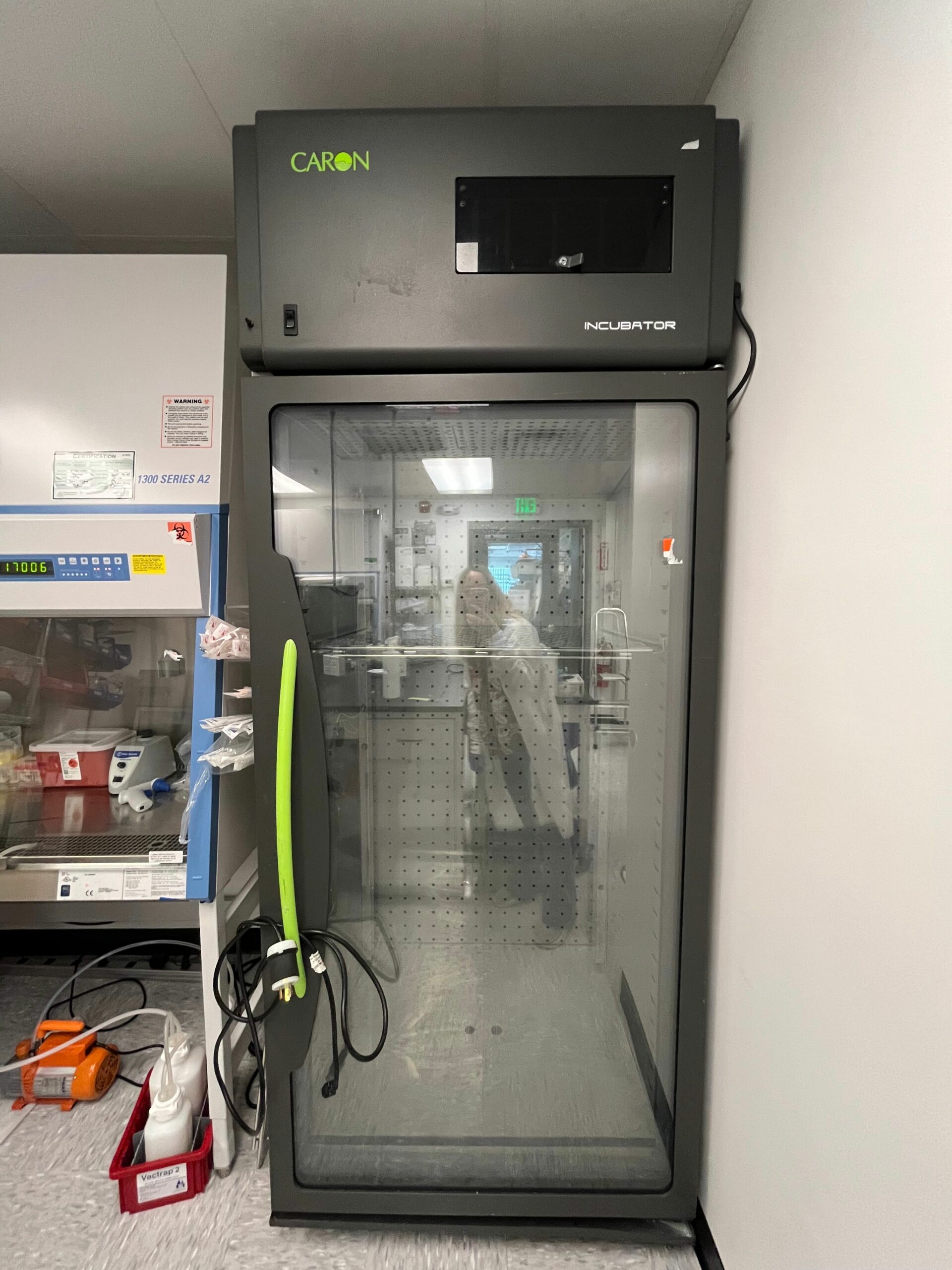 Caron 6034-1 Incubator