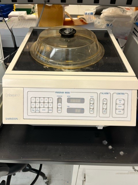 Shandon Cytospin 3 Cytocentrifuge