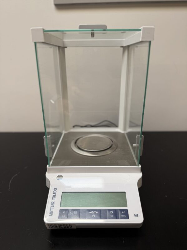 Mettler Toledo ME104E Analytical Balance