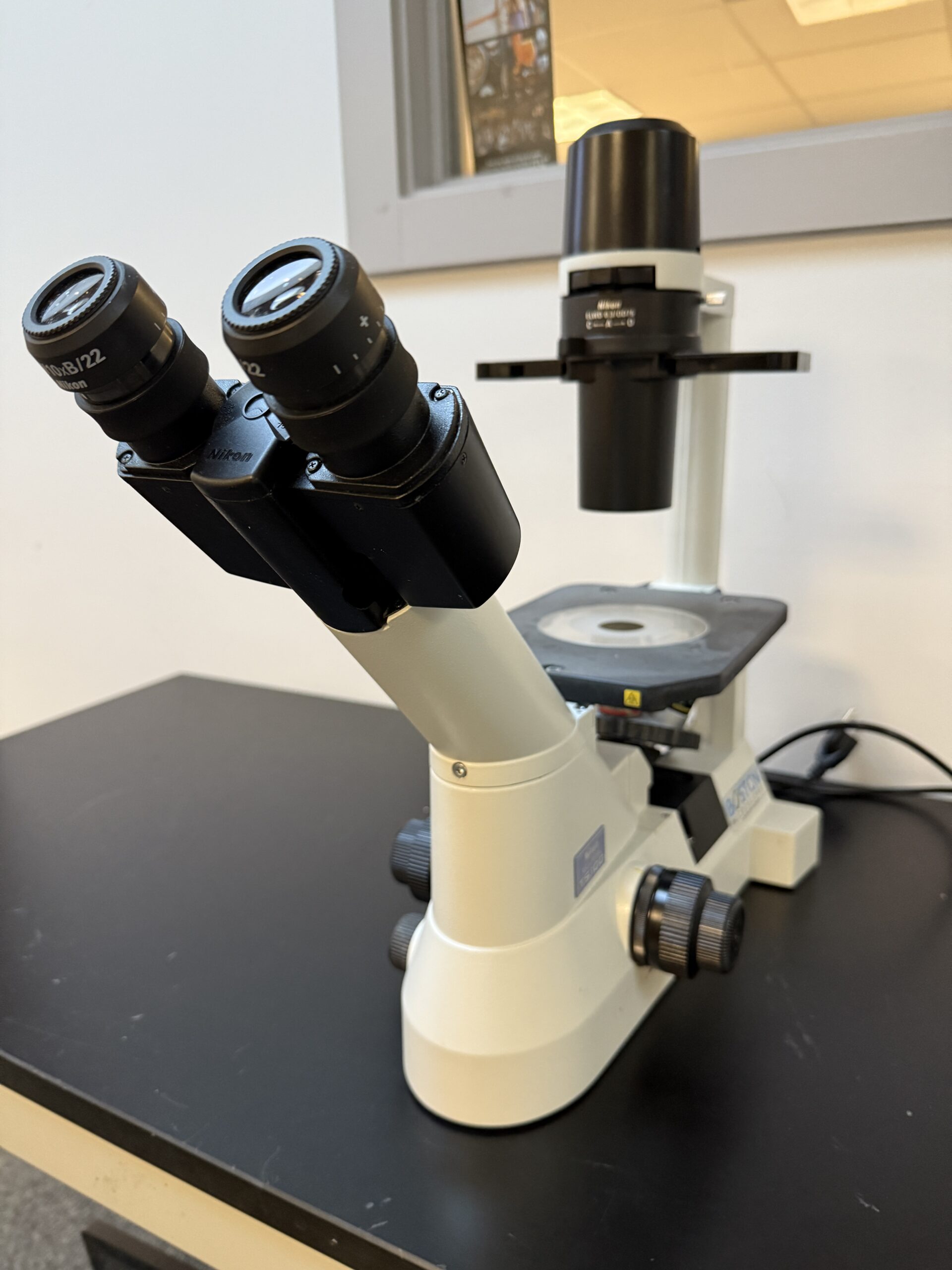 Nikon Eclipse TS100 Inverted Phase Contrast Microscope