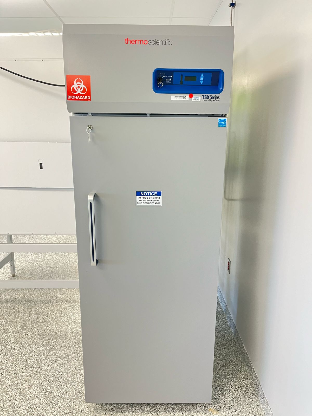 Thermo Scientific TSX2305SA -20 Freezer