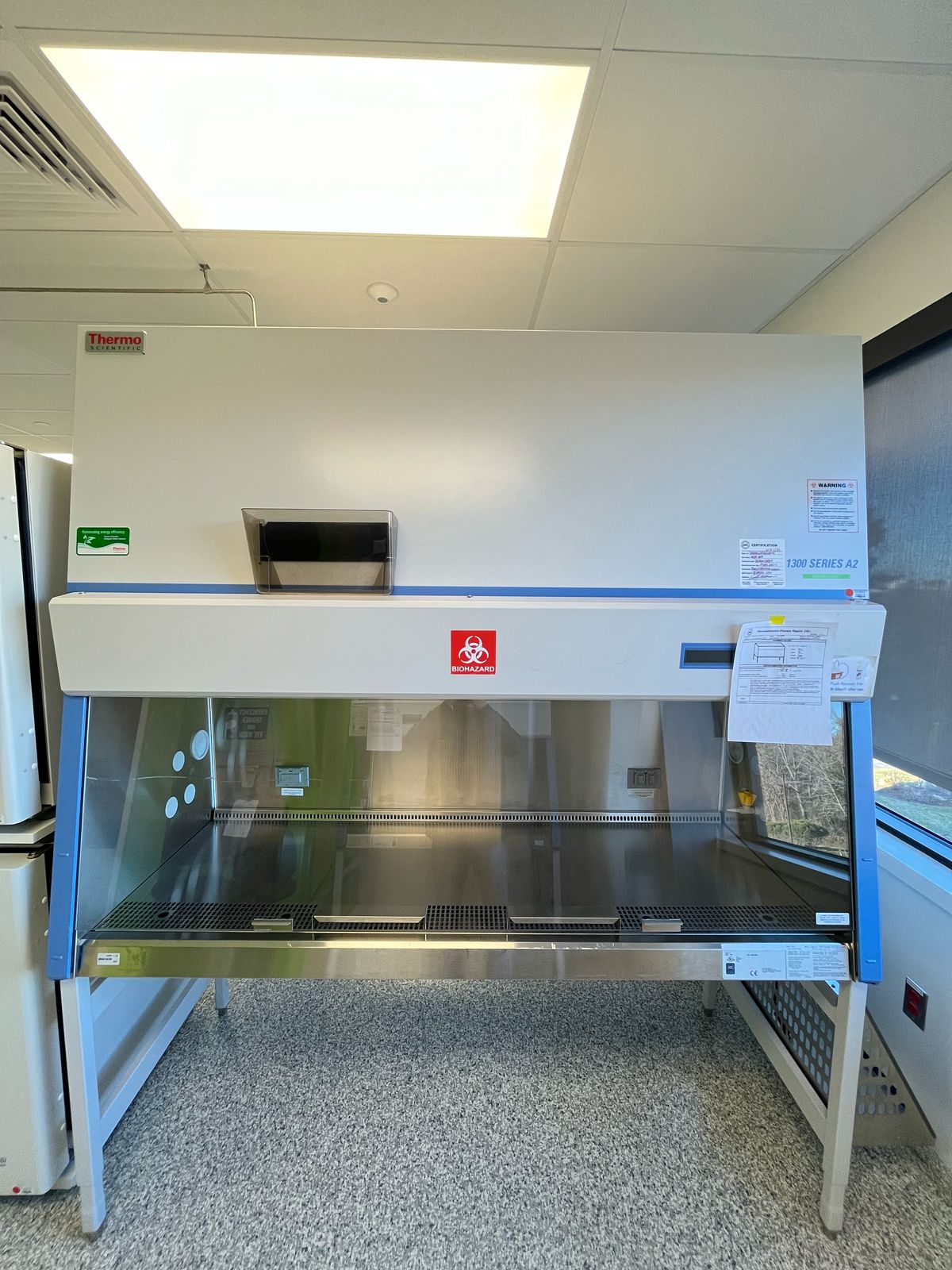 Thermo Scientific 1300 Series A2 1337 Biosafety Cabinet