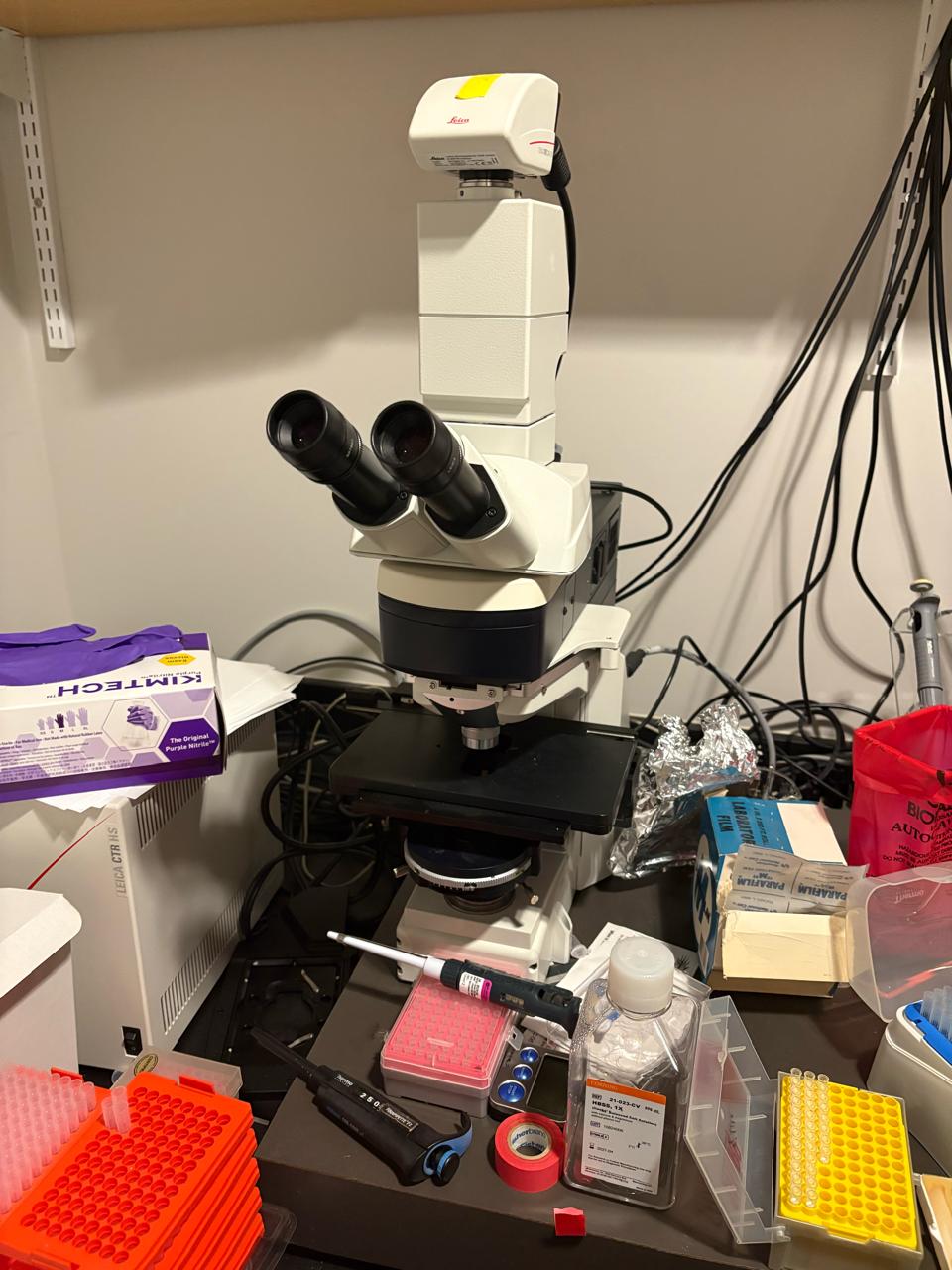 Leica DM6000B Microscope Fluorescence Light Source