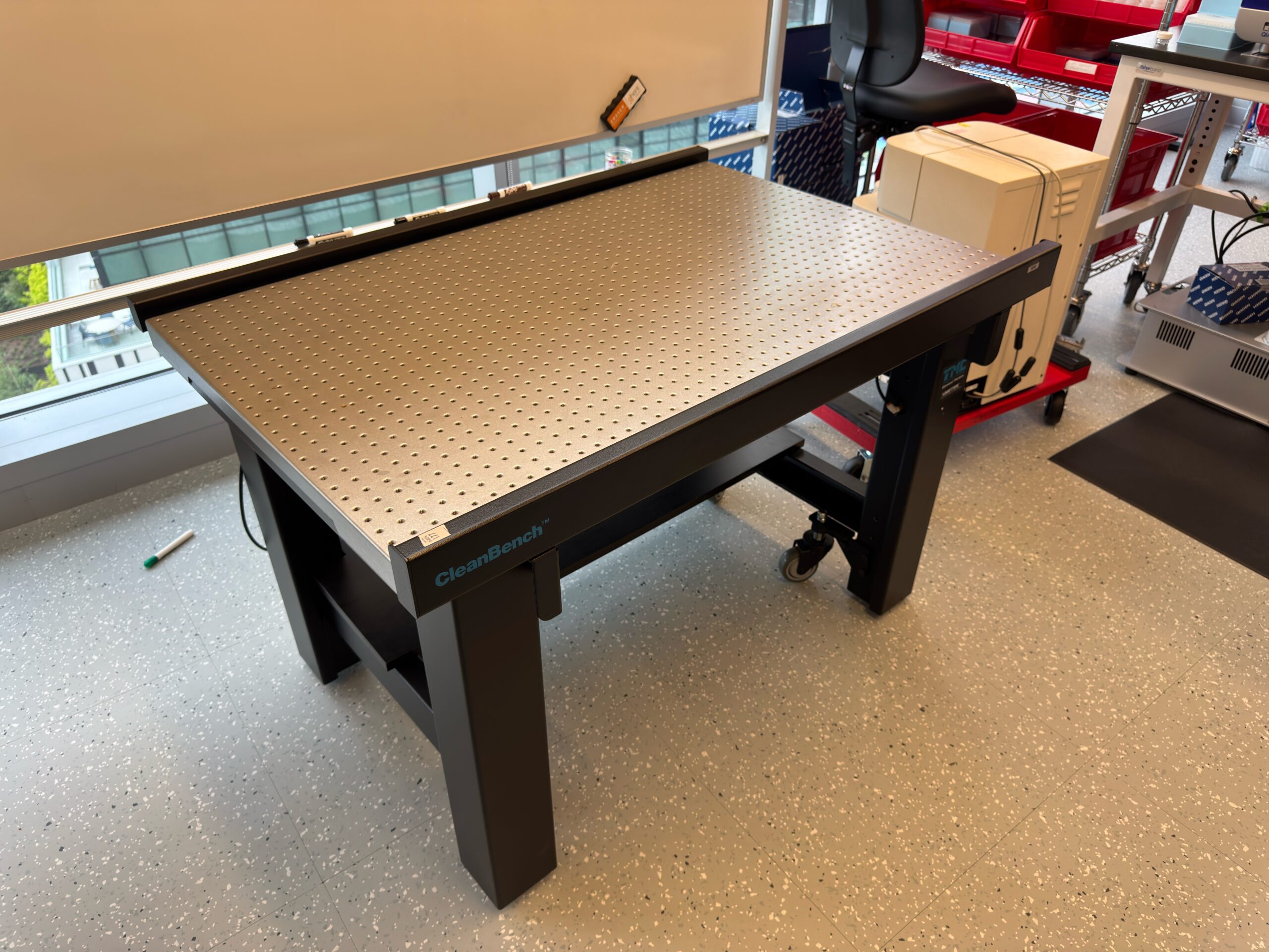 TMC 74-7512E Lab Table
