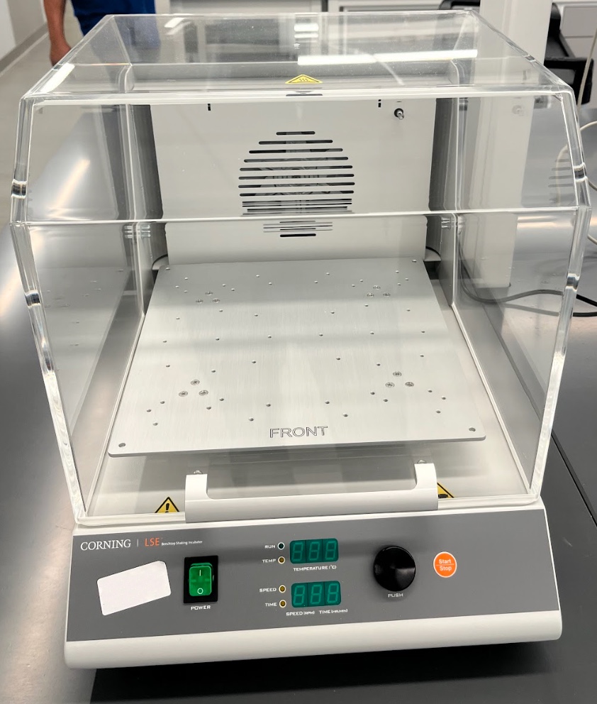 Corning 6790 Shaking Incubator