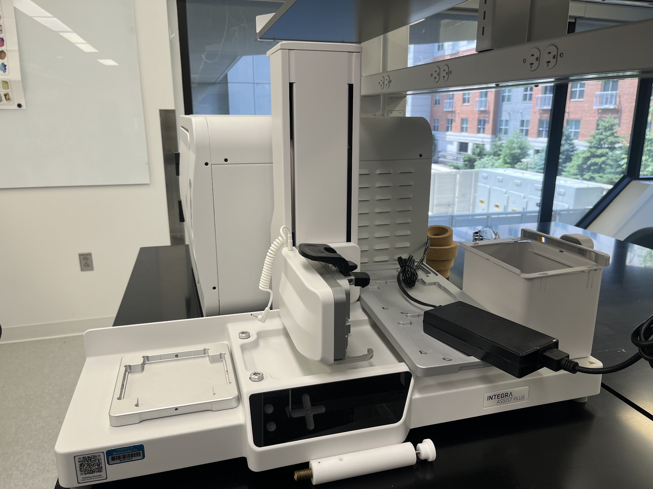 Integra Assist Plus Electronic Pipette