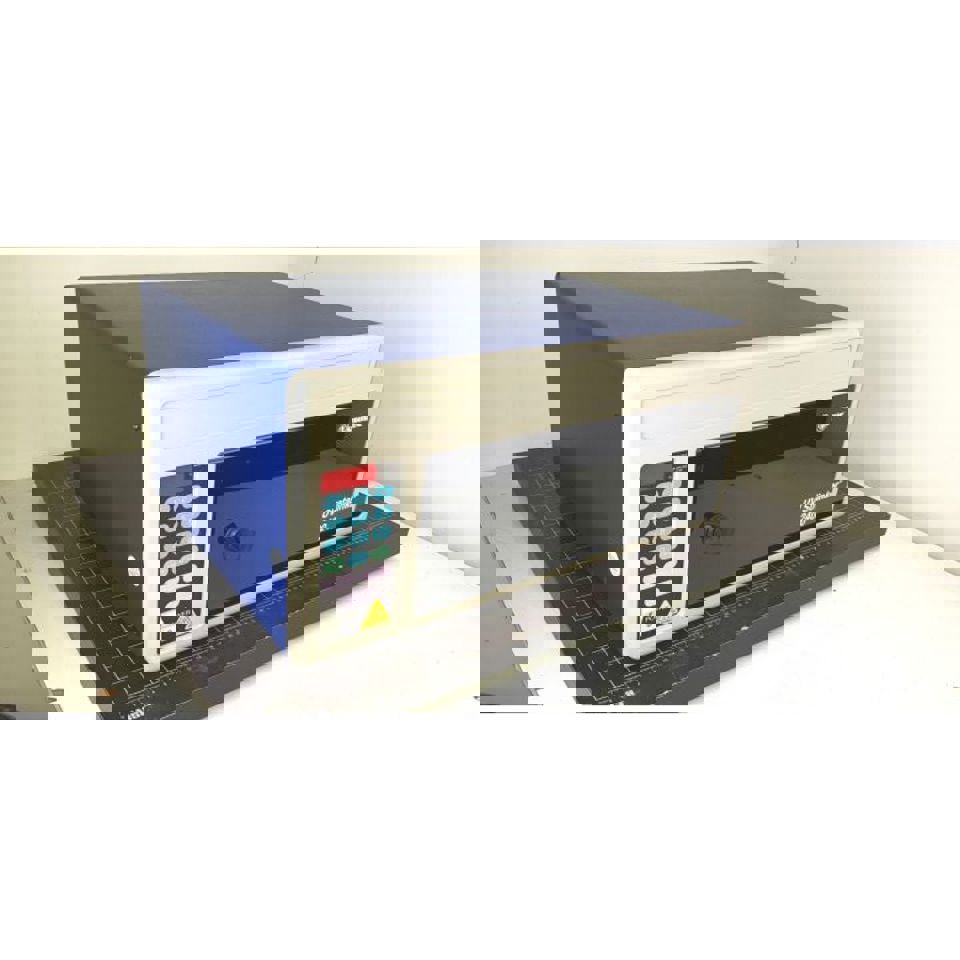 Stratalinker 2400 : 28059