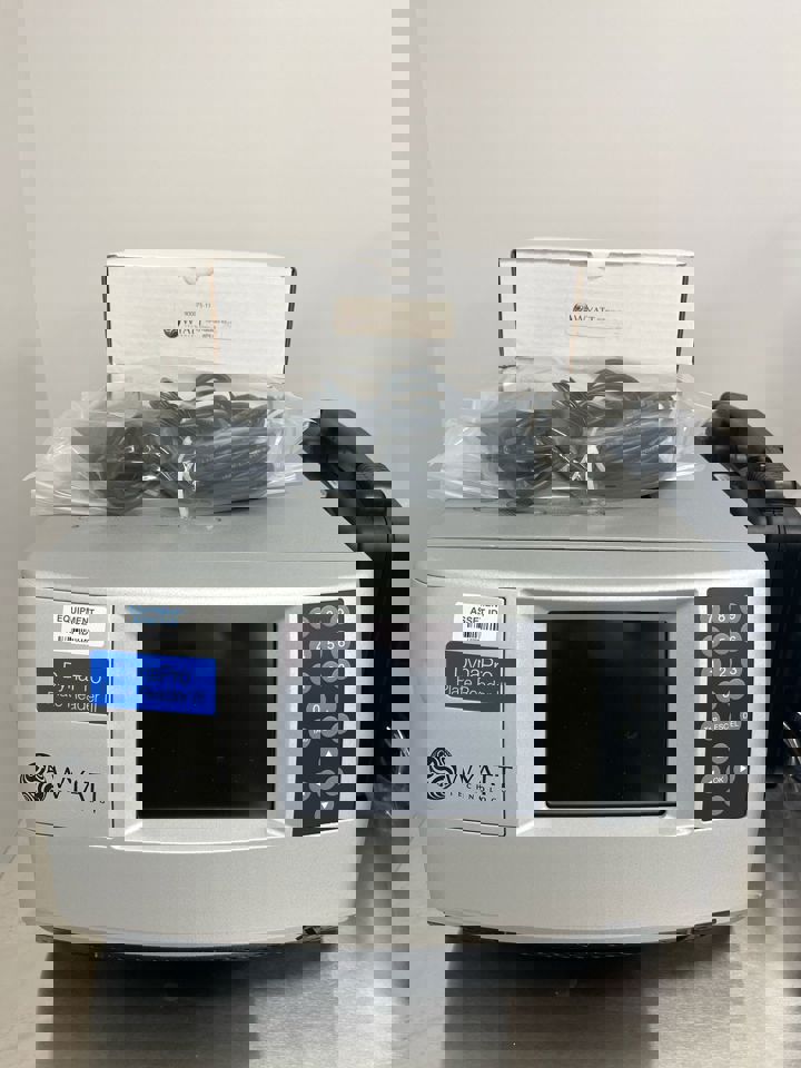 DynaPro Plate Reader III : 29700